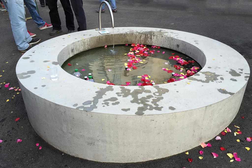 Der Quartier-Brunnen in Gurtenbühl wird von der Gemeinde Köniz unterhalten.