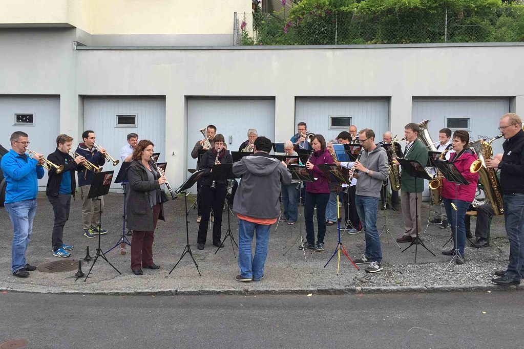 Musikgesellschaft Köniz-Wabern beim Konzert.